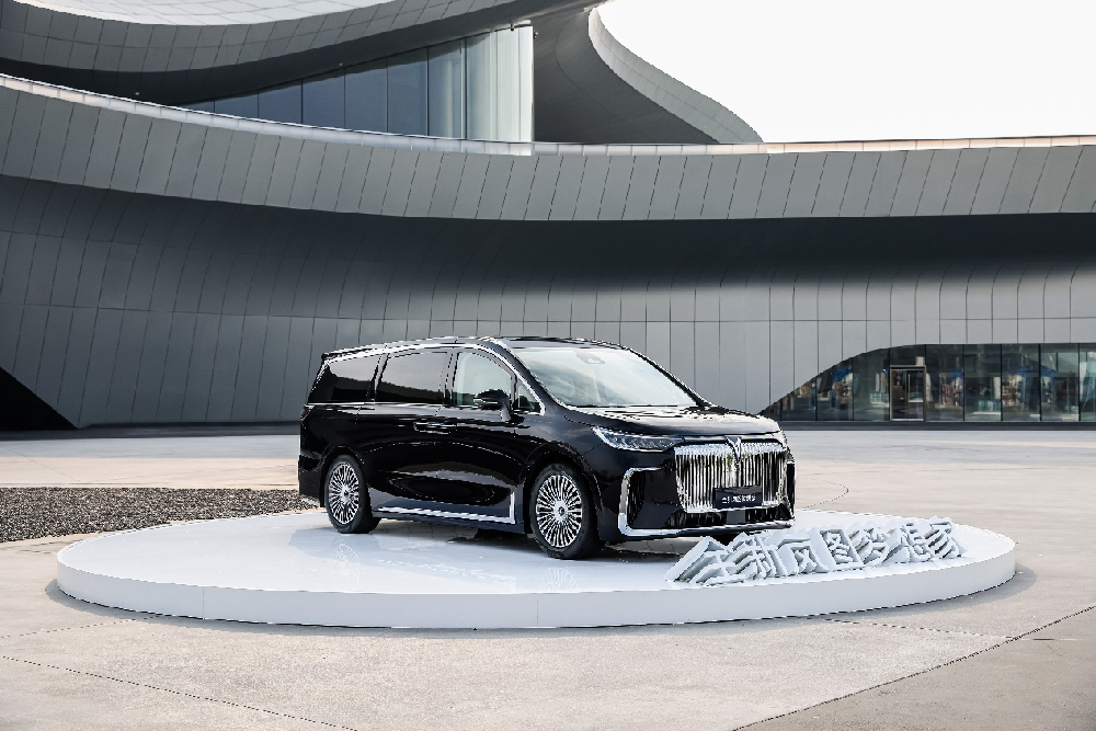 1726666546204077.png 岚图图片1.png