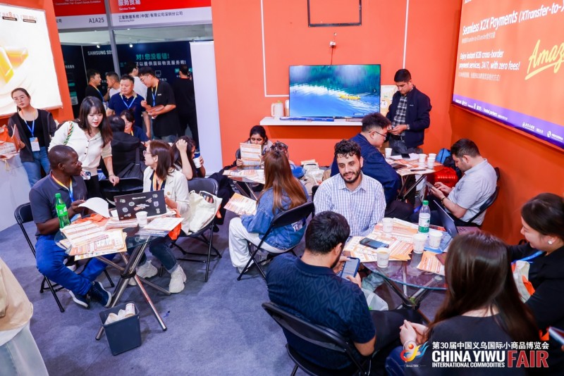 第30届中国义乌国际小商品博览会-出口商品展圆满收官(图6) 第30届中国义乌国际小商品博览会-出口商品展圆满收官(图6)